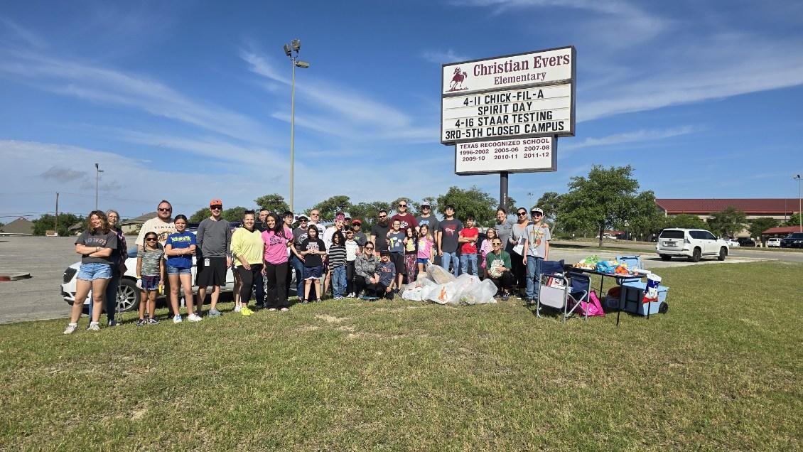 Thank you to @EversPTA @NISDEvers for putting together an early Earth Day event with our partner school @JordanNISD We had quite a few parents and students come out to pick up trash around the campus grounds. The students had fun keeping our earth clean. @NISD #EarthDay2024