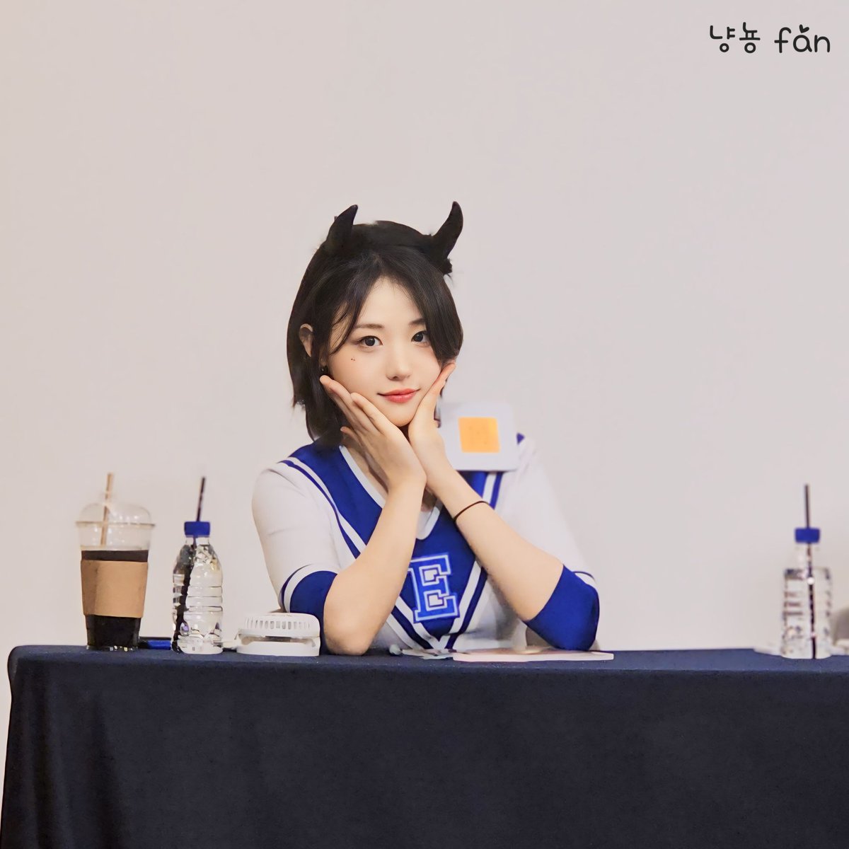 240413 dmm 팬싸인회 히나
#히나 #냥뇽녕냥 #HINA @hapycb https://t.co/b6StYxUqsW