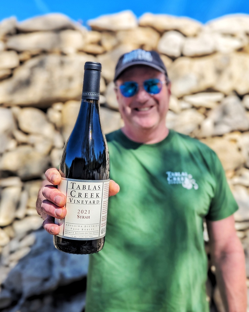 Our 2021 Syrah is April’s featured wine! That means you can take 10% off of our varietal bottling of the northern Rhone's noble red grape. The wine (normally $55) is $49.50 per bottle ($38.50 for VINsider club members). Limit 6. tablascreek.com/wines/2021_syr…