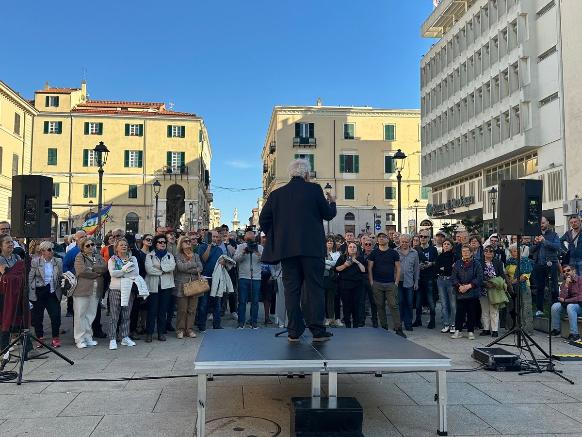 Serv_Pubblico's tweet photo. Sassari c’è!

#paceterradignità #sassari https://t.co/kKOgyhSfw9