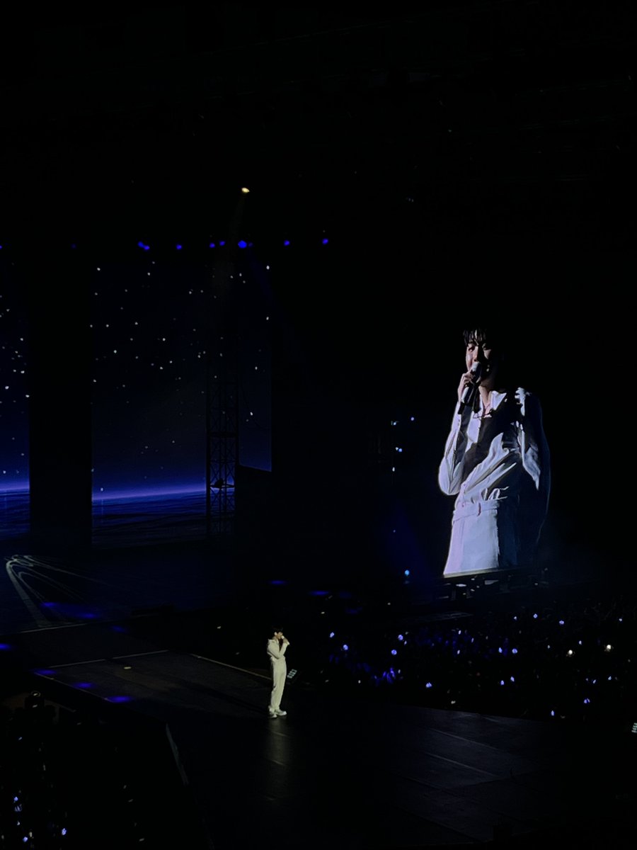 boxianluvr's tweet photo. I am honored to hear you sing live and watch you perform so so well. You gave your all today, B. I hope through our cheers and broken fanchants (😅) we were able to express our gratitude to you. 

You always save me from the dark, my love. You are my reason to live. My light. - https://t.co/NhpmO2mDVB
