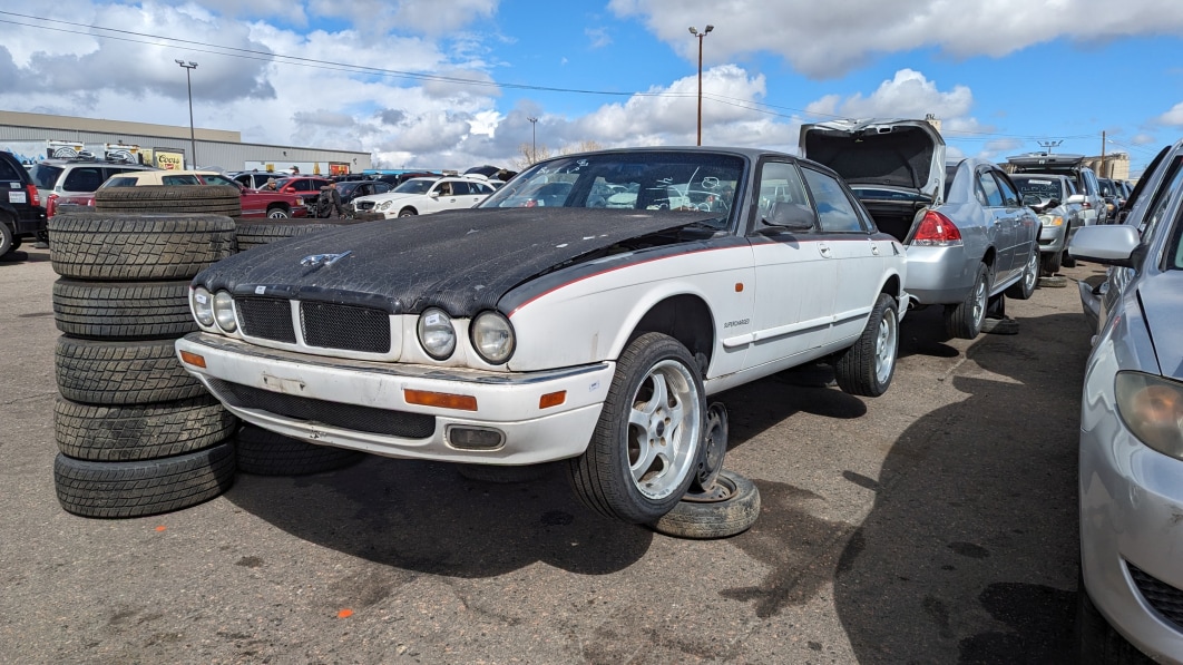 Junkyard Gem: 1995 Jaguar XJR trib.al/dgrACp7