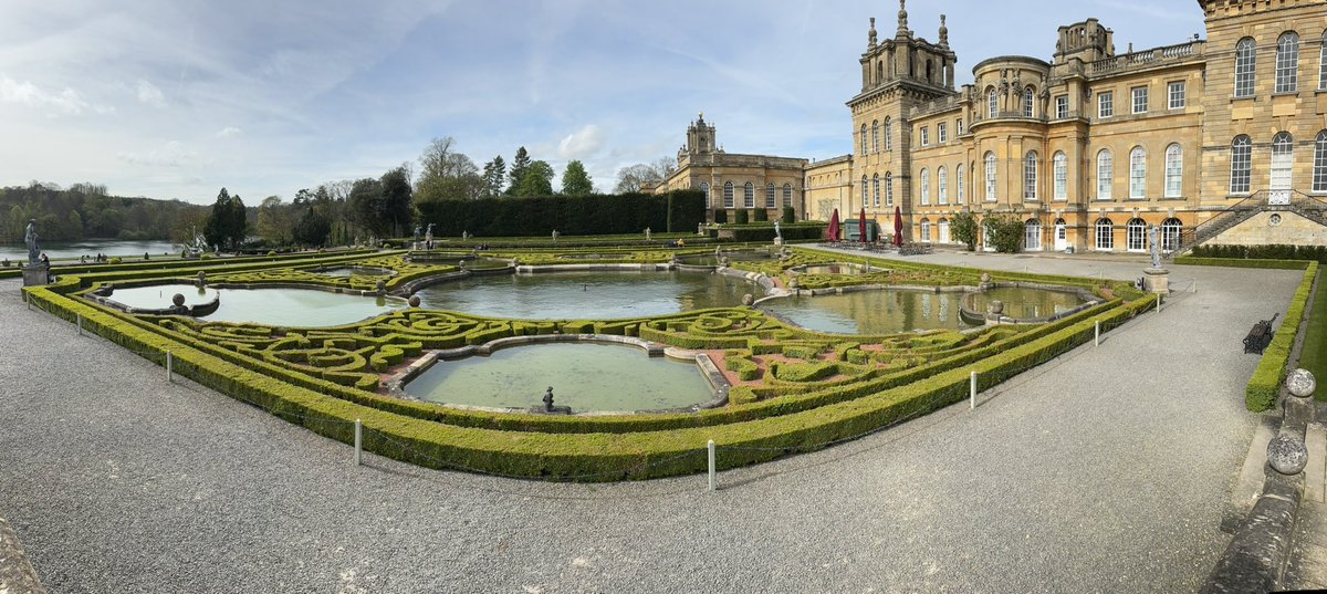 Not a bad side yard <a href="/BlenheimPalace/">Blenheim Palace</a>