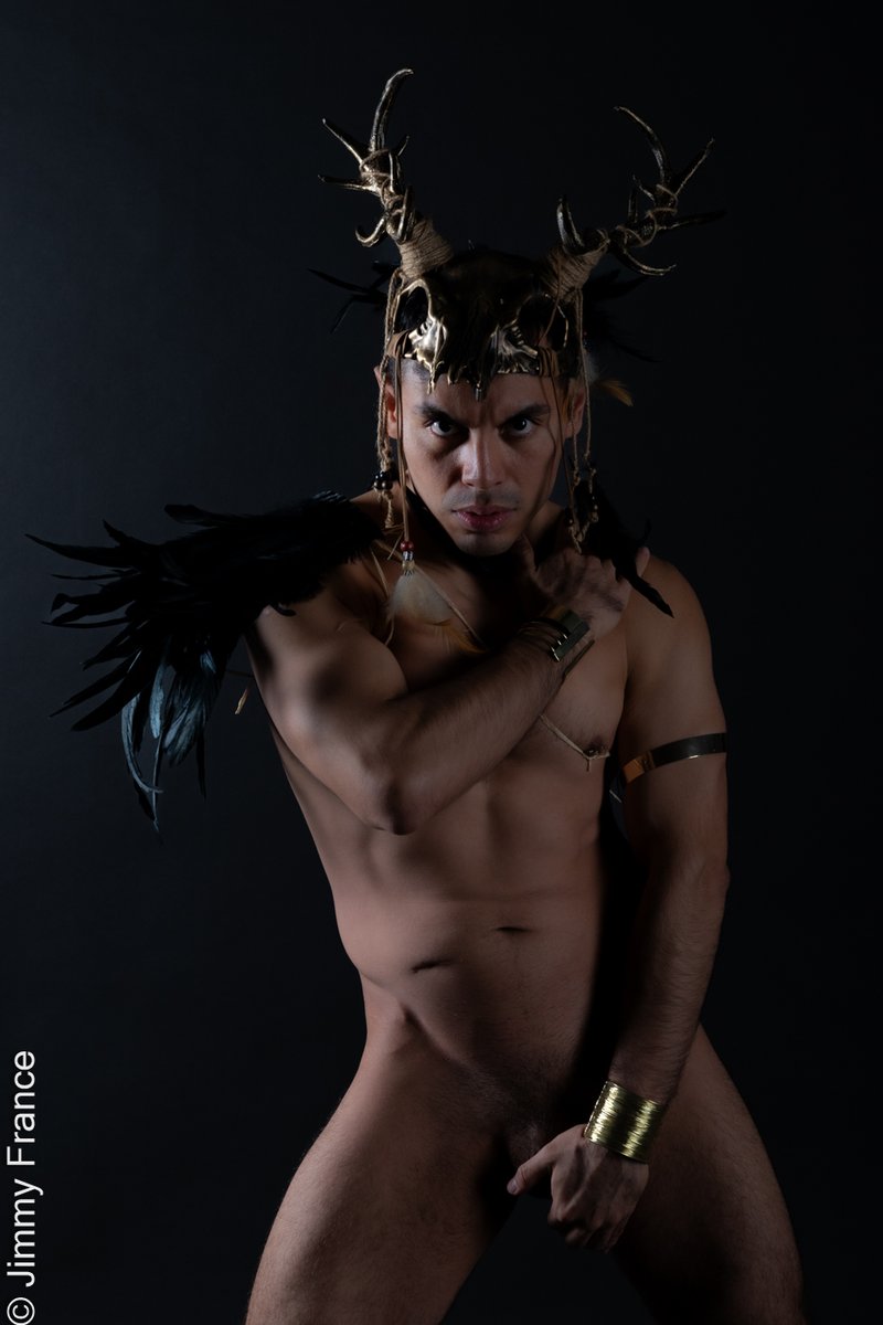 Jimmy_Grey_FR's tweet photo. Brother Voodoo !
Model : @DannyAzconaxxx
#magic #sorcerer #shaman #musticalcreature
Ask to be my next model.
More on https://t.co/yDfvkoZ6d1
#gayparis #modelgay #gayshooting #photogay #artgay #mysticalart #mystic #vooddo #vaudou #mask #death #soul https://t.co/YG8oSP35H1