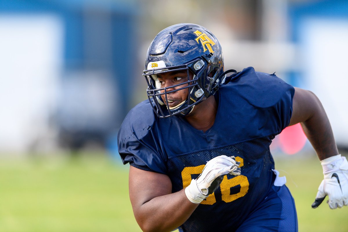 NCATAGGIES's tweet photo. It’s a beautiful day in AggieLand for some Spring ball! Action starts in under an hour 👉🏽 Pull up and check us out 😎 

See y’all at Truist Stadium! 💙🏈💛 @NCATFootball x #AggiePride https://t.co/fvzIL6HJIv