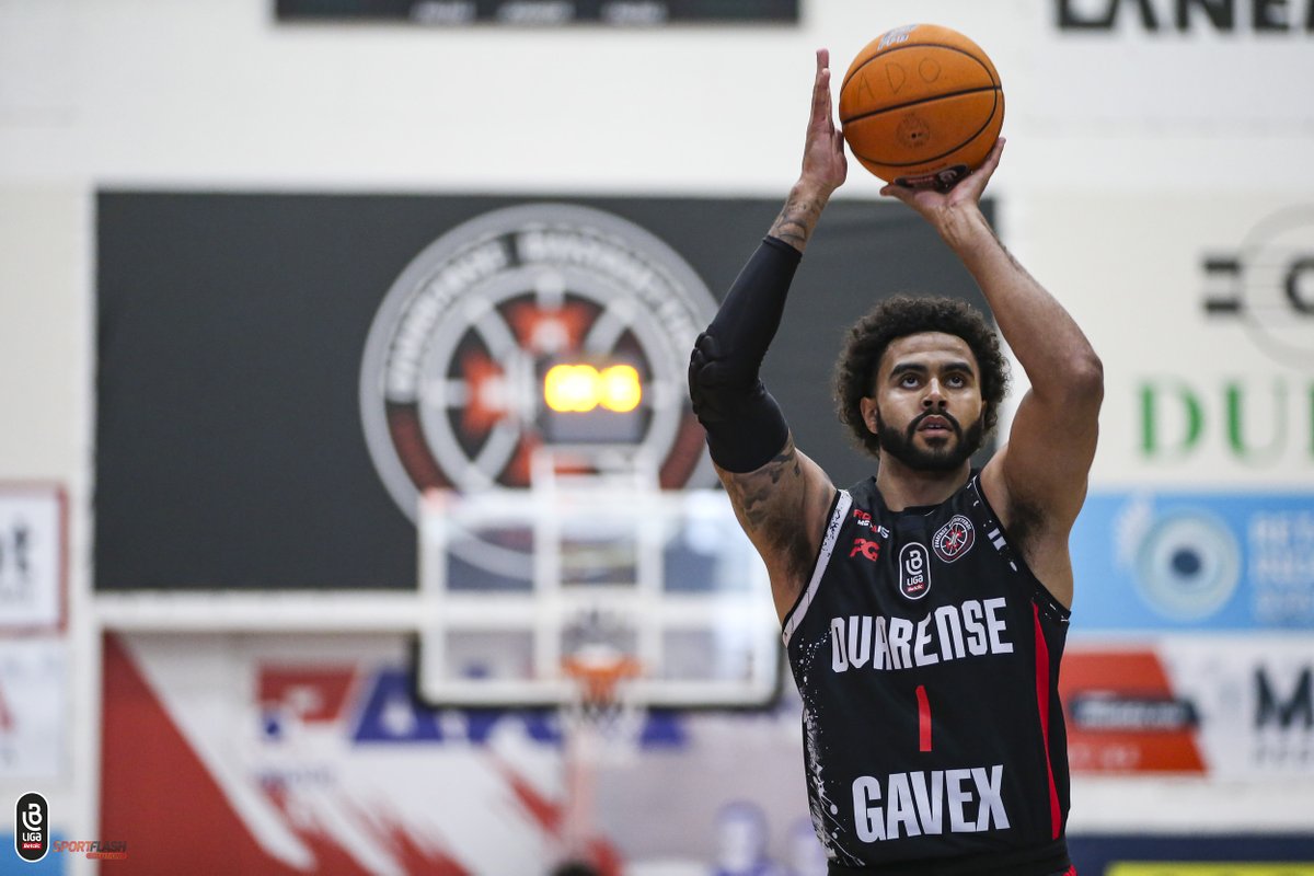 fpbasquetebol's tweet photo. 🏀 @OvarenseBasquet 88-84 @FCPorto
🏆 Liga Betclic Masculina
📍 Arena de Ovar
⭐ Jeremiah Bailey (19pts, 4/6 2P, 8/12 LL, 11res, 3ast, 1rb)
📊 https://t.co/z0zWRJKiCy

#SomosBasquetebol #LigaBetclicMasculina https://t.co/nIbrufRKAm