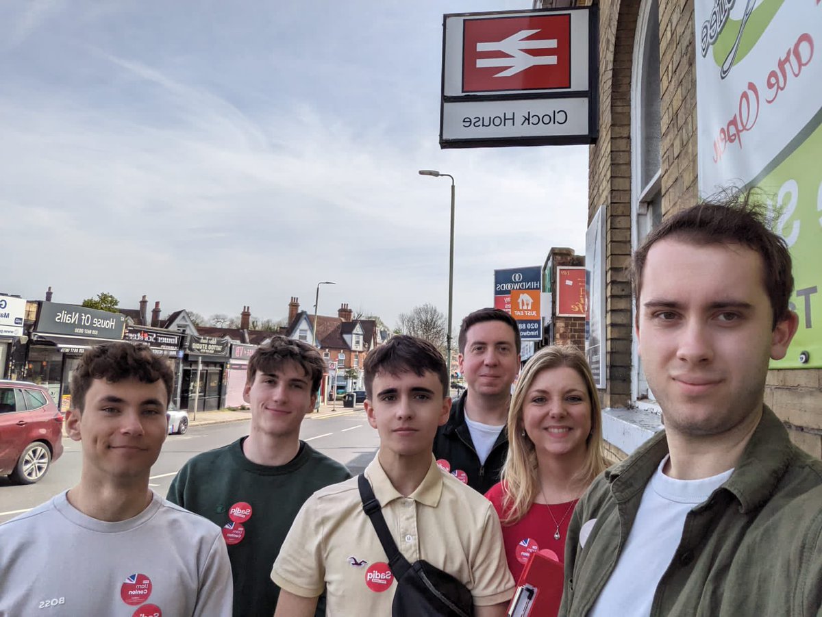 We’ve had brilliant teams out across a sunny Clock House all day - with a fantastic response for @UKLabour & @SadiqKhan From school meals & investment in public transport to record house building & celebrating our city’s diversity - Sadiq is delivering for London #VoteLabour 🌹