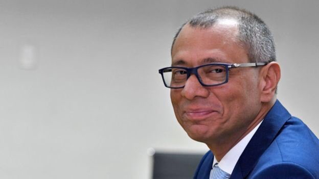 InsistAlfredo's tweet image. #pillo @MashiRafael  
“Dirige , protege y premia la corrupción”