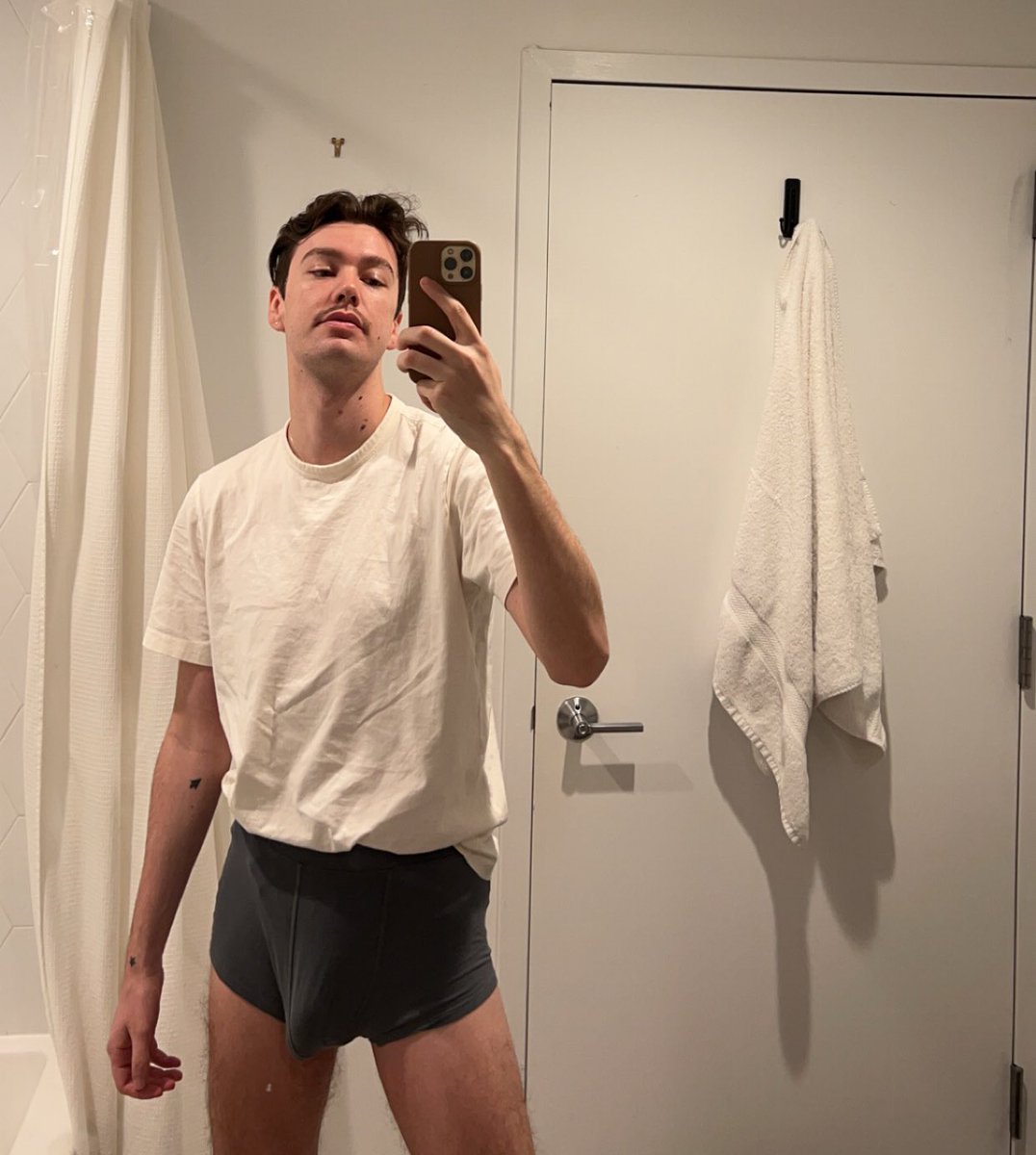 hausofgood's tweet photo. sleepy boots https://t.co/vS28kZOeOx