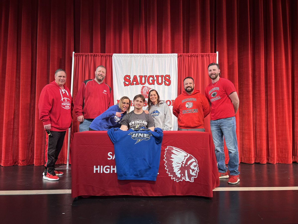 Congratulations to our 5 senior Sachem Nation athletes who are moving on to play their sports in college. See pics below from yesterday’s NCAA Signing Day event at SMHS.