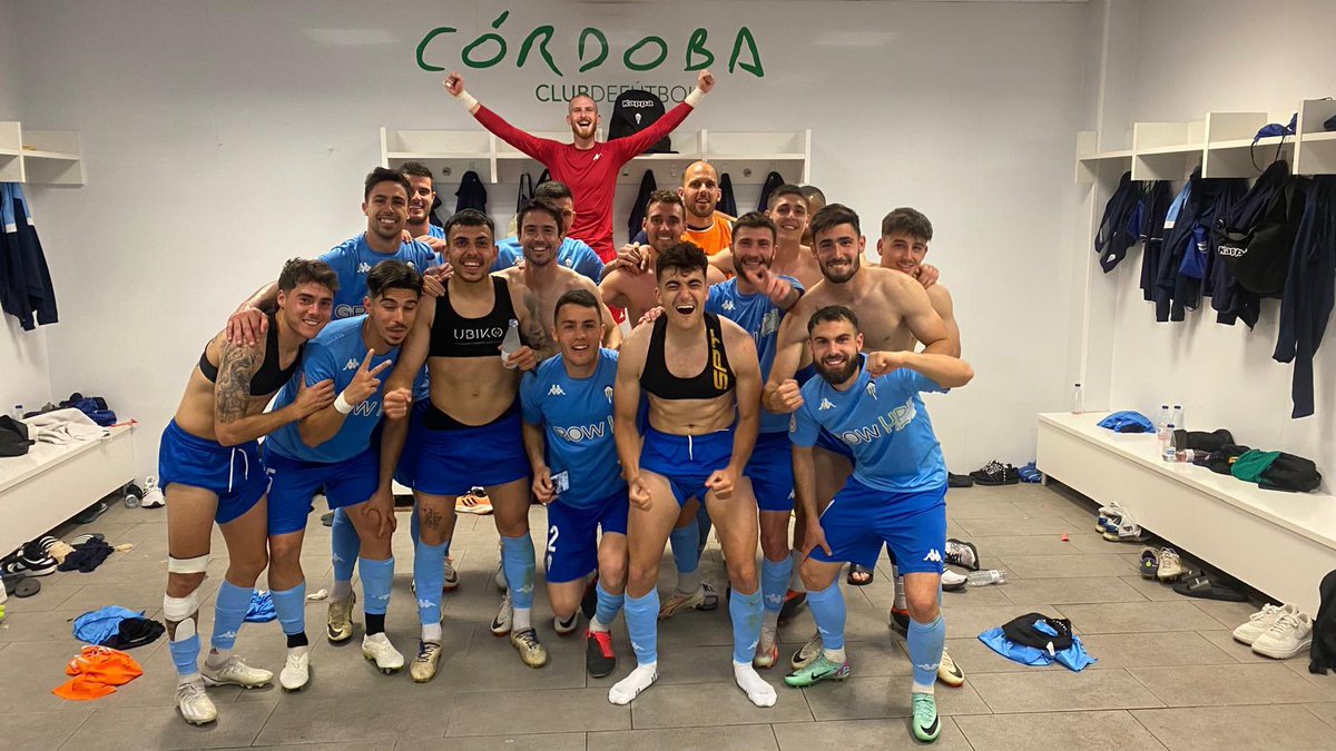 CD_Alcoyano's tweet image. “𝐍𝐨𝐬𝐨𝐭𝐫𝐨𝐬 𝐥𝐨 𝐬𝐨𝐧̃𝐚𝐦𝐨𝐬” 💙🍍

➕3️⃣ de esfuerzo, lucha y entrega💪🏻

#esmomentodecreer🔵⚪️