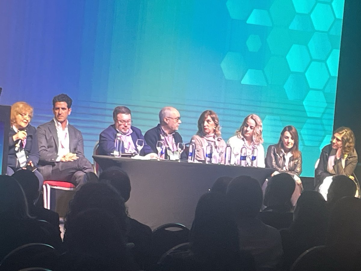 Tremendo final en V Congreso Panamericano de  Crohn y Colitis y III Jornadas GADECCU #Argentina. Opinion en la práctica clínica de nuestros expertos de referencia en el manejo de EII. Excelente!!!