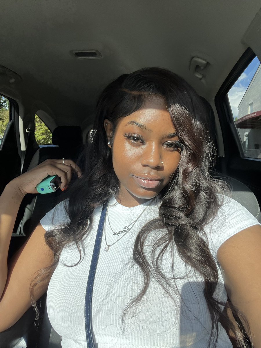 ZaNiyaaaa's tweet photo. Face card BUSSIN 😝 https://t.co/TV7uxZgLNt