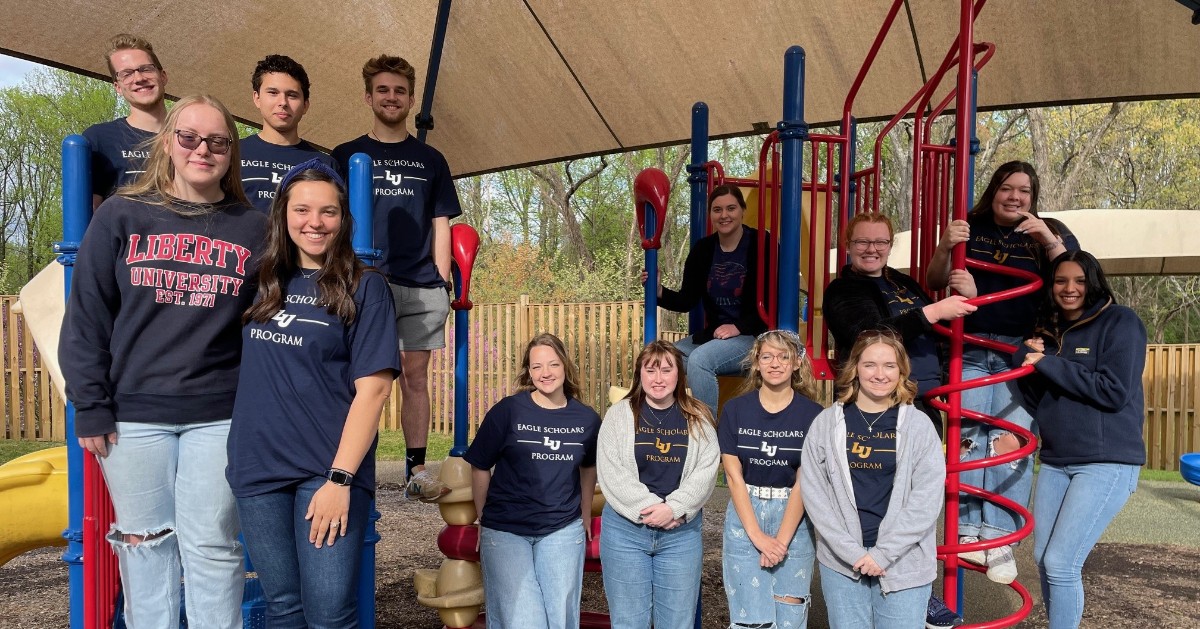 Thank you to the students from Liberty University's Eagle Scholar leadership program who stopped by this morning to play with us. Our staff and kids loved having you join in our fun!
#jillshouse #intellectualdisabilities @lueaglescholars @libertyuniversity