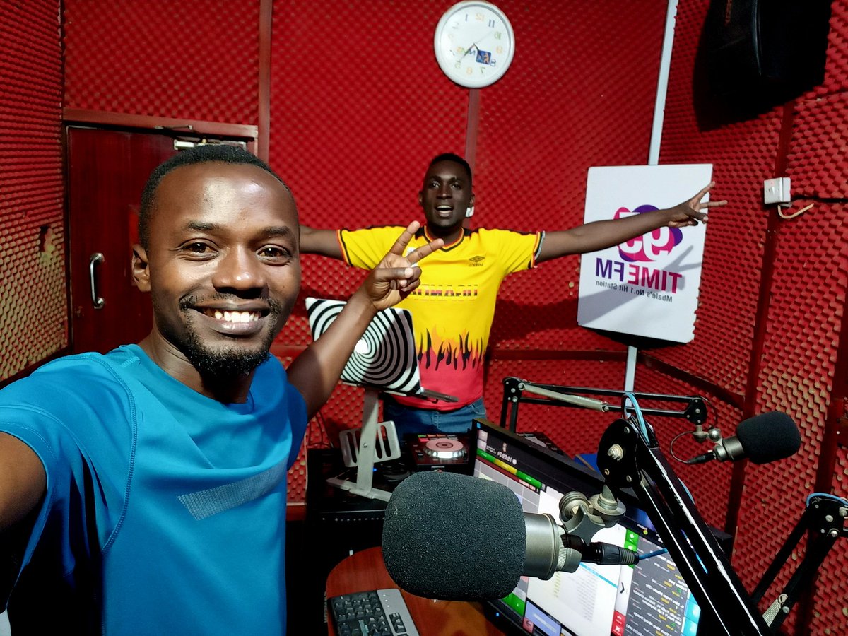 isaiahdestinyug's tweet photo. The #ThreeDayWeekend celebration is still on. Its #BlowUp on your favorite frequency @95_TimeFM with Isaiah and @deejaydrex17. We are turning your seating room into a dancehall. 🔥 😠
Drop your regards and requests.

Where are you listening in from?
📞 0757800500 https://t.co/yD7Of1voLp