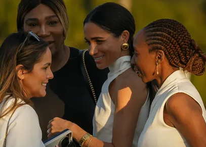 VDavies17's tweet photo. Megs JOCKEYED Dr. Sophie Chandauka MBE, Chair of Sentebale on the award platform.

 Megs can't even let the Charity shine w/out her delegating herself front and center. Me!Me!Me!

Serena, markling for a cameo on Netflix? SAD
#MeghanMarkleAmericanPsycho