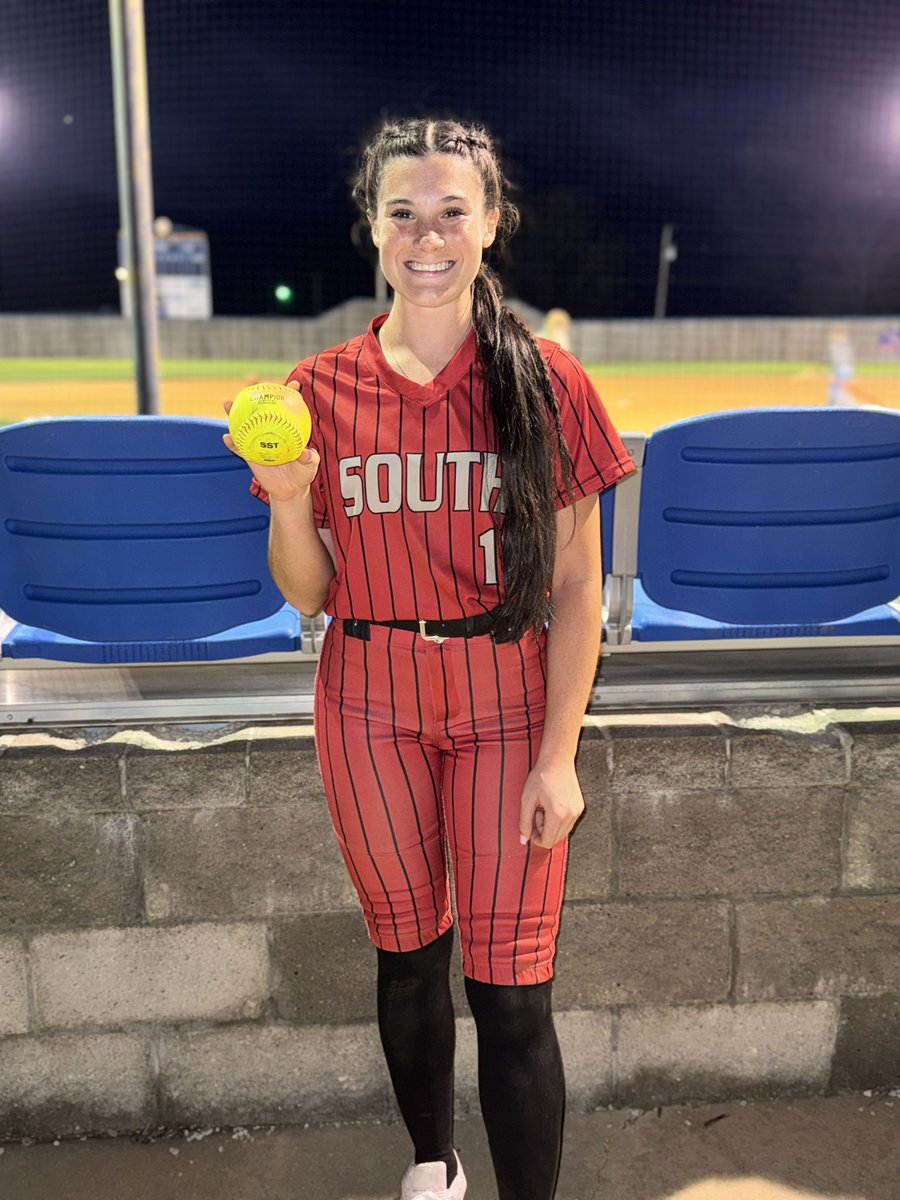 jacee_mcclellan's tweet photo. Had my third 💣 of the season last night!! @NWCCSoftball @cbramlett18 @othercoachyoung #RangerUp https://t.co/yMsW5zQbhX
