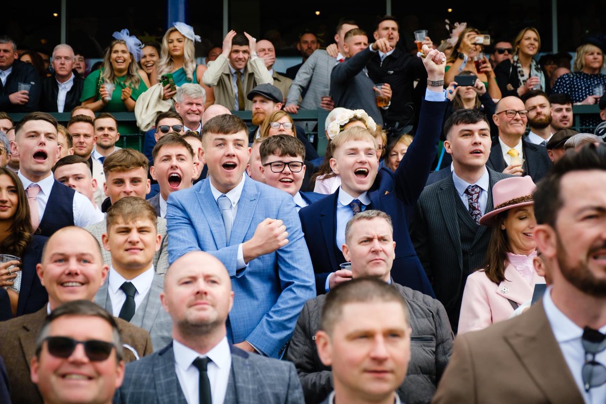 Trainers championship just got a whole lot more exciting between Mullins, Nicholls and Skelton 🐎 All roads now lead to Ayr’s Coral Scottish Grand National🤩🐎 Limited grandstand tickets remain! Book now and be part of the action🐎 @WillieMullinsNH @PFNicholls @DSkeltonRacing