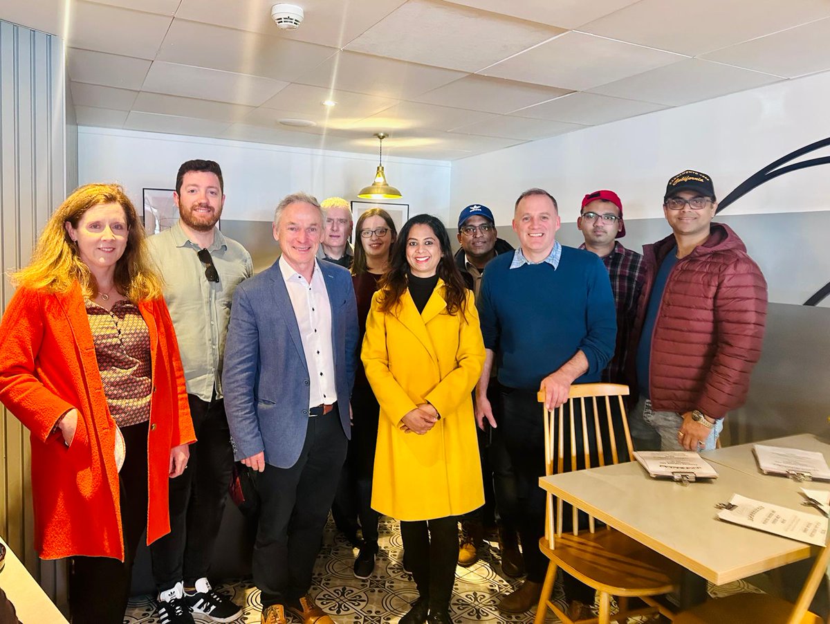 Ran into @RichardbrutonTD and @SupriyaSinghFG in Raheny after a morning's campaigning - good to see you both! 👍