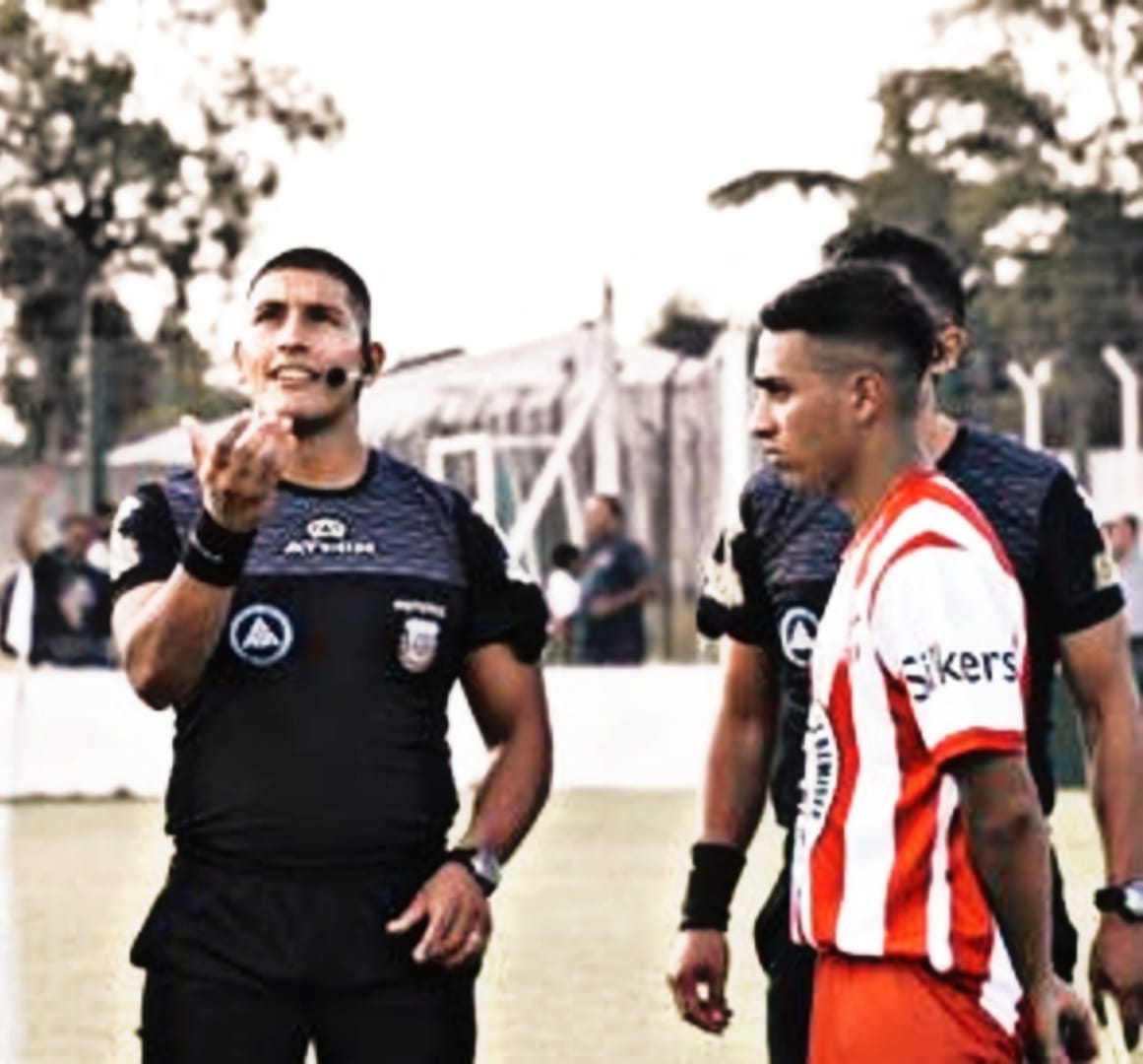 #𝙃𝙊𝙔𝙅𝙐𝙀𝙂𝘼𝙅𝙐𝙑𝙀𝙉𝙏𝙐𝘿 🔴⚪

🏆 #TorneoPromocional 
🗓️ Fecha 8
🆚 Deportivo Metalúrgico
🏟️ Auxiliar, A. D. Berazategui.
🕞 15:30 

🎟️ ENTRADAS DISPONIBLES 

👉🏻 De 11 a 13 hs: 
Crámer 826, Bernal.

👉🏻 Desde las 14 hs: 
Av. Juan Manuel Fangio 1750, Berazategui.