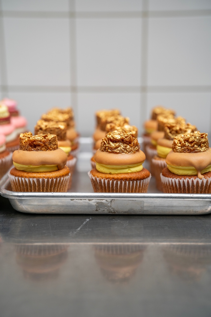 Flavourtownbake's tweet photo. This cupcake is one of your ALL-TIME faves and has handmade cereal milk custard in the middle and cereal milk custard frosting 🧁⁣
⁣
CORNFLAKE CRISP 

Available today and tomorrow at BOTH stores https://t.co/hawRL5XNcK