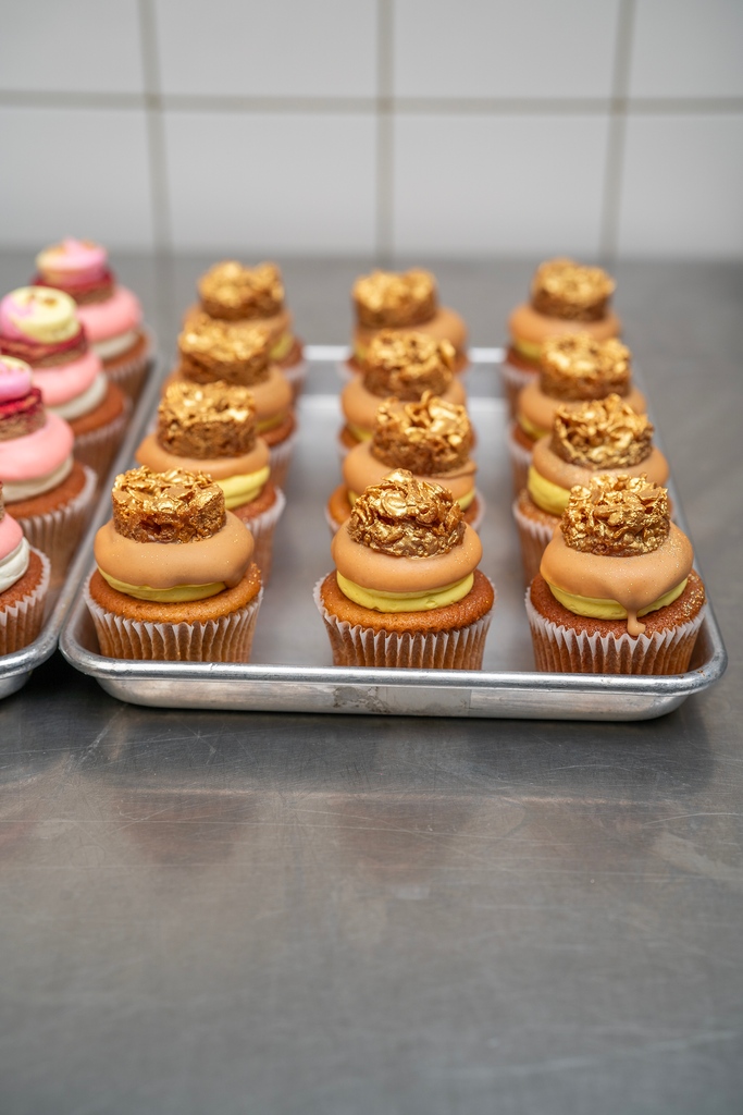 Flavourtownbake's tweet photo. This cupcake is one of your ALL-TIME faves and has handmade cereal milk custard in the middle and cereal milk custard frosting 🧁⁣
⁣
CORNFLAKE CRISP 

Available today and tomorrow at BOTH stores https://t.co/hawRL5XNcK