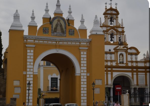 PMPachecoMusica's tweet photo. Sevilla tiene un color especial, pero aquí se me parte el corazón cada vez que paso por la MACARENA, lo siento… https://t.co/W8WYBNg21o
