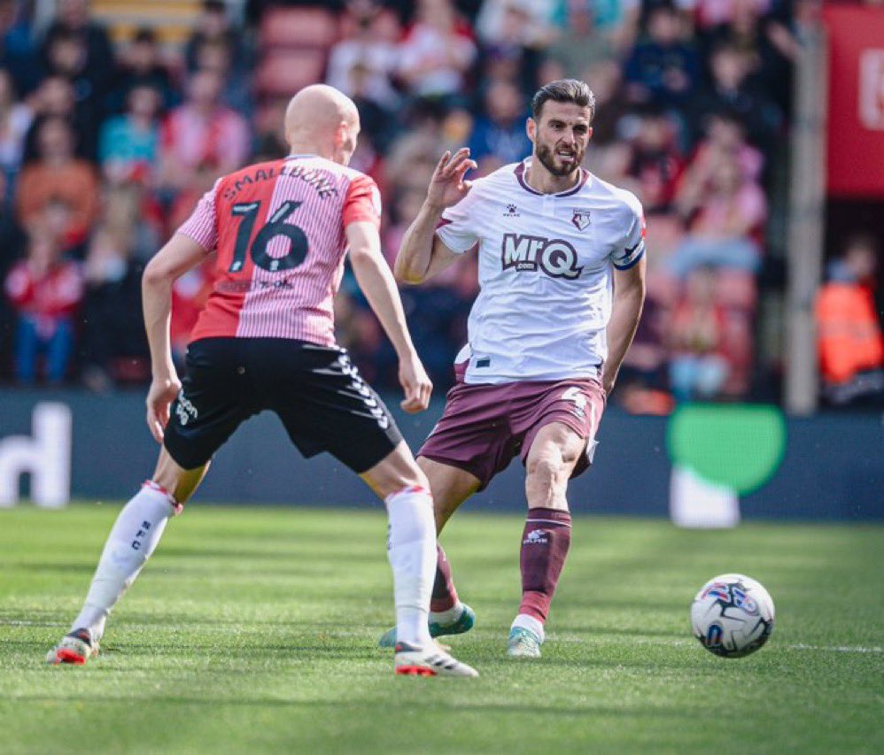 TheSaintCentre's tweet photo. A frustrating return for Wesley Hoedt 👋

#saintsfc https://t.co/OeEO03WaBE