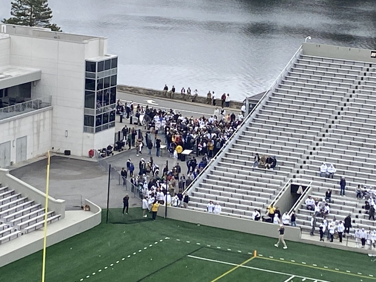 About 30 minutes before start of Army Navy and still really long lines to get in Michie Stadium. Presale tickets were almost 10K, as @kevbrown89 noted in his excellent preview @Inside_Lacrosse