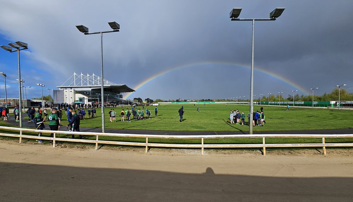 🌈 The Limerick sporting talent of the future under the rainbow! #Kirby2024 #GoGreyhoundRacing #ThisRunsDeep
