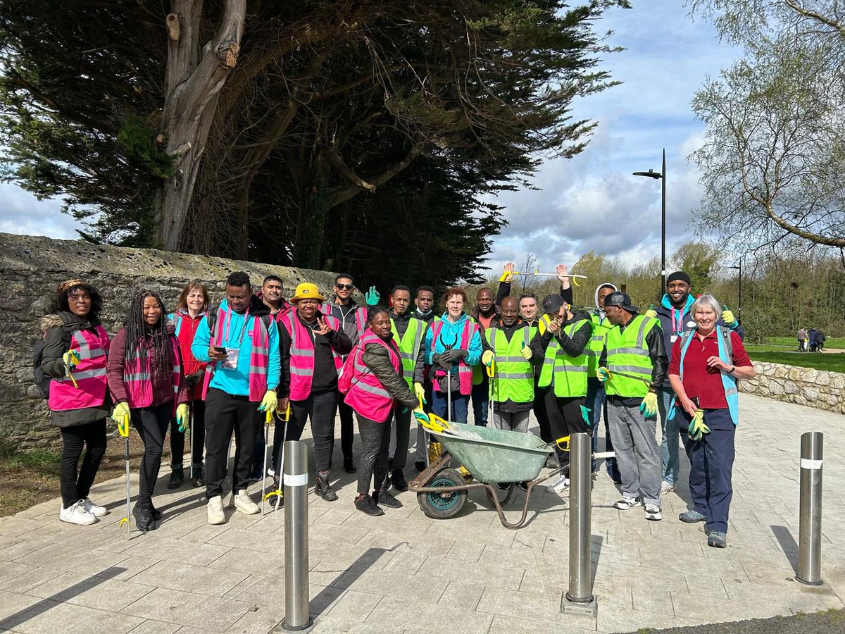 Three great #springcleans today. Teams 1 and 2 from our Community Volunteers and our Citywest Refugee Hub group were in Rathfarham and Firhouse with Dodder Action for #dodderday and team 3 was in Slade/Saggart for a local cleanup. 
#community #volunteeringmatters #integration