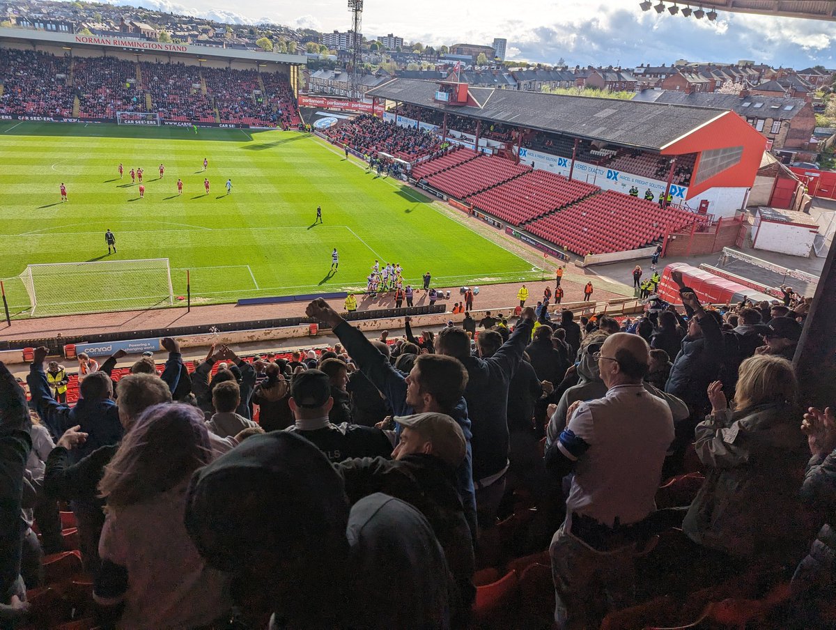 Analytics1871's tweet photo. That game was a 90 minute highlight reel with both sides missing plenty.

But it's been such a true and genuine joy watching this group on the ball play exciting, attractive, forward thinking football.

Unbelievably proud of my (mathematically safe) club this evening.

#ReadingFC https://t.co/IeNBc3VTQ3