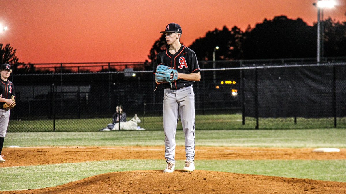 Collin Ewaldsen tweet media