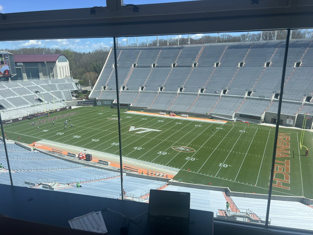 Beautiful (but very windy) day for the #Hokies’ spring game. Let’s have an injury-free day with a clearly established and easy-to-write storyline early in the game, shall we?