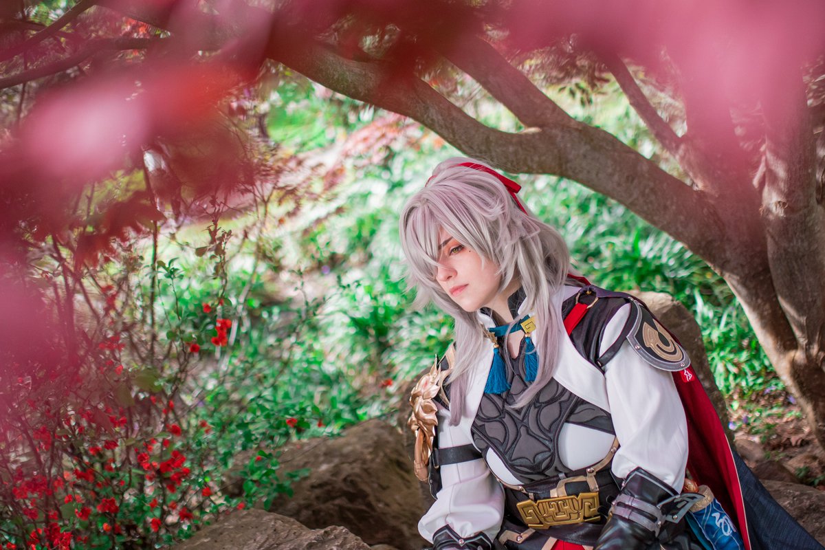 FreezingPhoto's tweet photo. | Now that I think about it, I am indeed an old man...

#JingYuan - @NamiHoneydrop 

#HonkaiStarRail https://t.co/6dzIHMWdCx