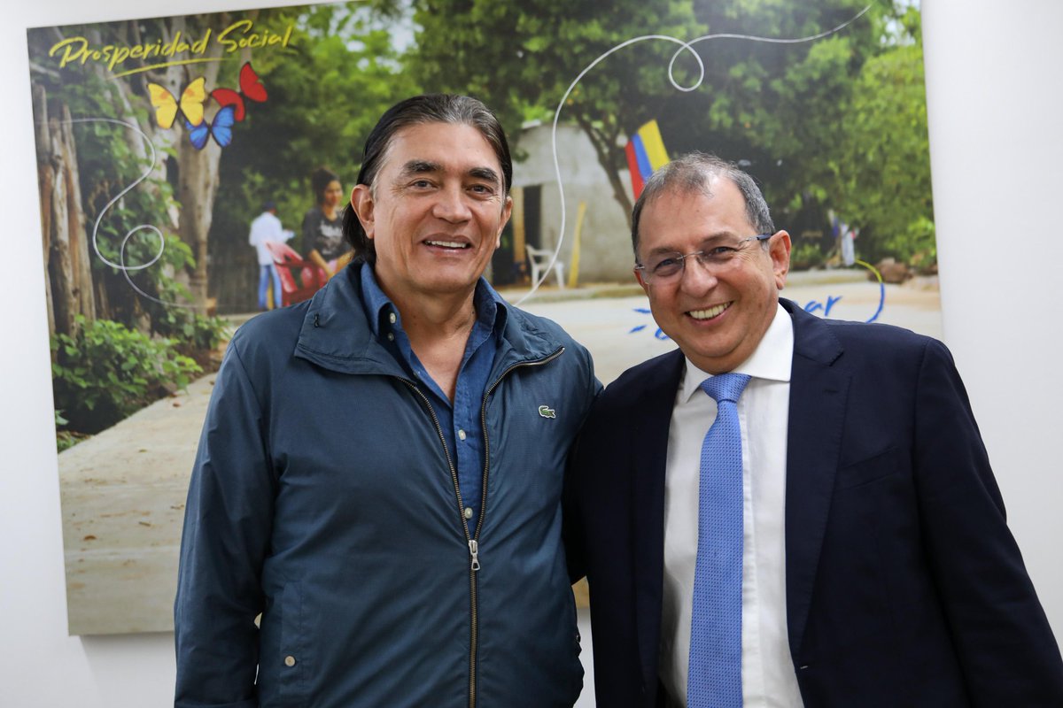 El dir @GustavoBolivar sostuvo una fructífera reunión con @jorgerojas2022, embajador de 🇨🇴 ante Bélgica y la Unión Europea. Una oportunidad para hablar de alianzas con Europa y así garantizar derechos sociales de los + vulnerables y avanzar hacia una sociedad justa e igualitaria.