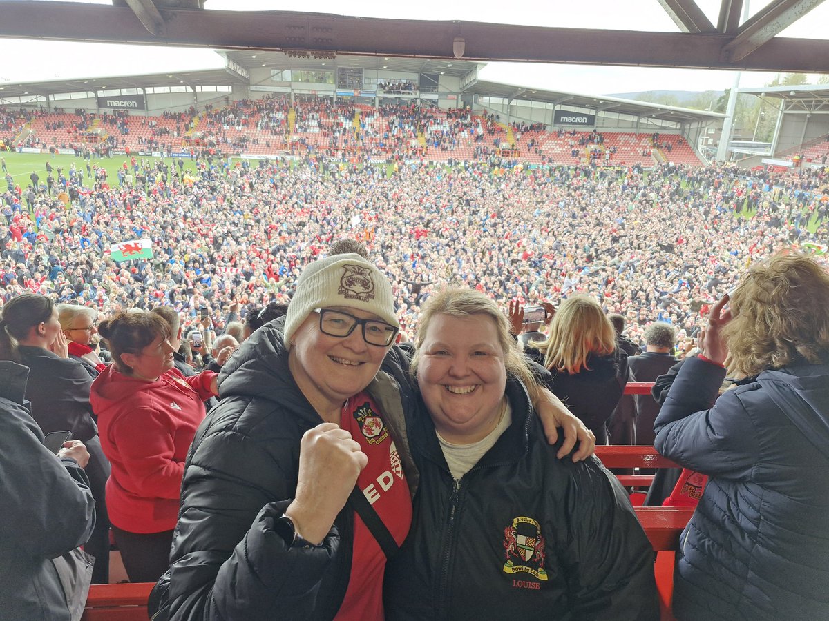 Helgriff40's tweet photo. @Wrexham_AFC https://t.co/HFfcCZ3cQ3 https://t.co/8rHXYgXYdx