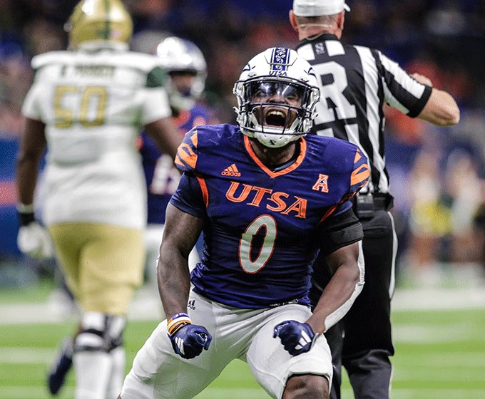 Beyond blessed to receive an offer from UTSA🧡 @UTSAFTBL @Coach_LBennett @cmitchell2284 @coachgscott1 @Royals__FB @CoachBroomfield