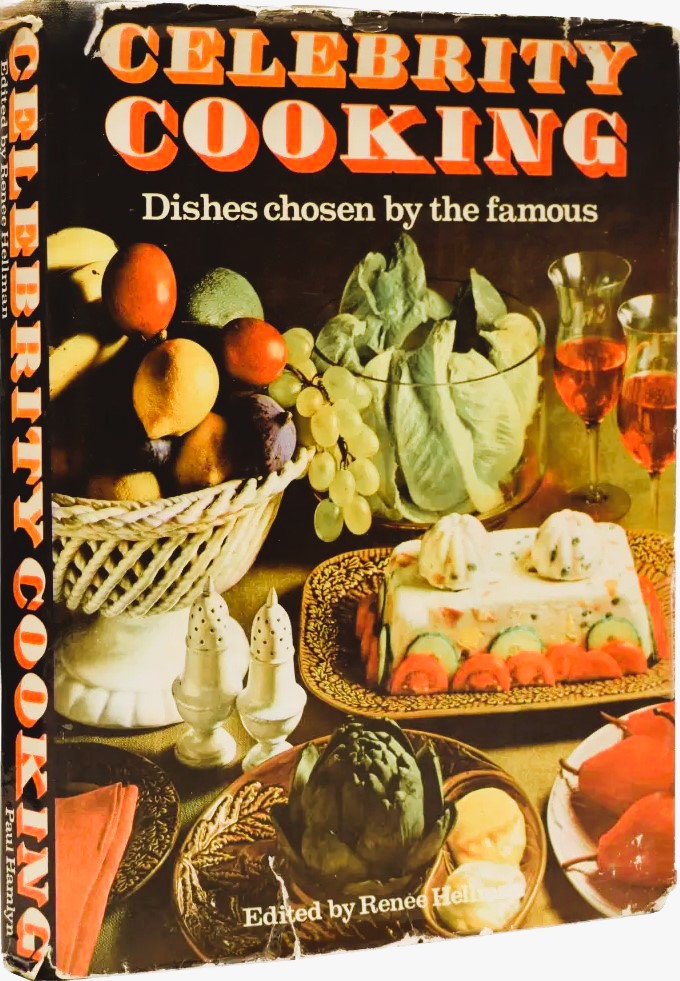 Cooking & #AgathaChristie intersect in 'Celebrity Cooking' (1967) w/ many celebs providing their fave food & drink recipes. Christie's recipe was a 'Hot Bean Salad' with bacon fat poured all over it! For full details, the recipe, and other insights see: collectingchristie.com/post/celebrity…