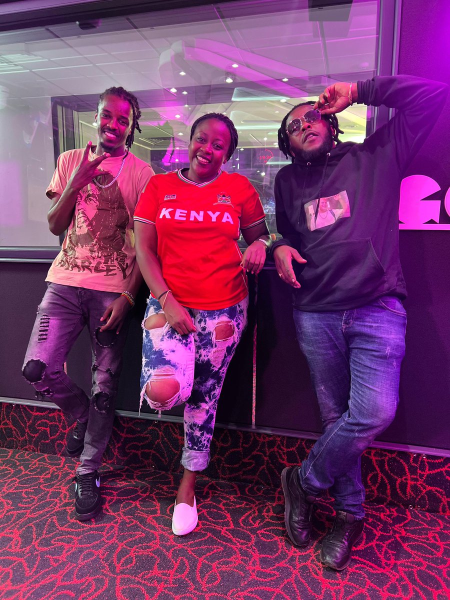 TUNE IN TO @VybezRadioKE #KlubVybez ALONGSIDE THE BIG BAD CREW @SpapaDeh x @morena_nkirote @kabijong001 #KlubVybez #RileyOnVybez SUPER PRODUCER @mesfinbett