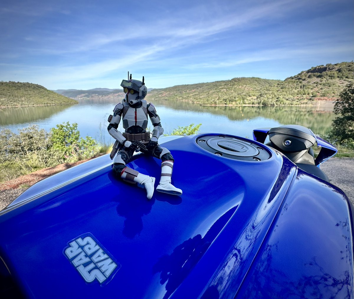 easywithmyship's tweet image. Flying is fantastic, but the views can be absolutely stunning from the ground as well! And there’s nothing like a speeder bike to explore 🫶💙 #TheBadBatch #TechBadBatch