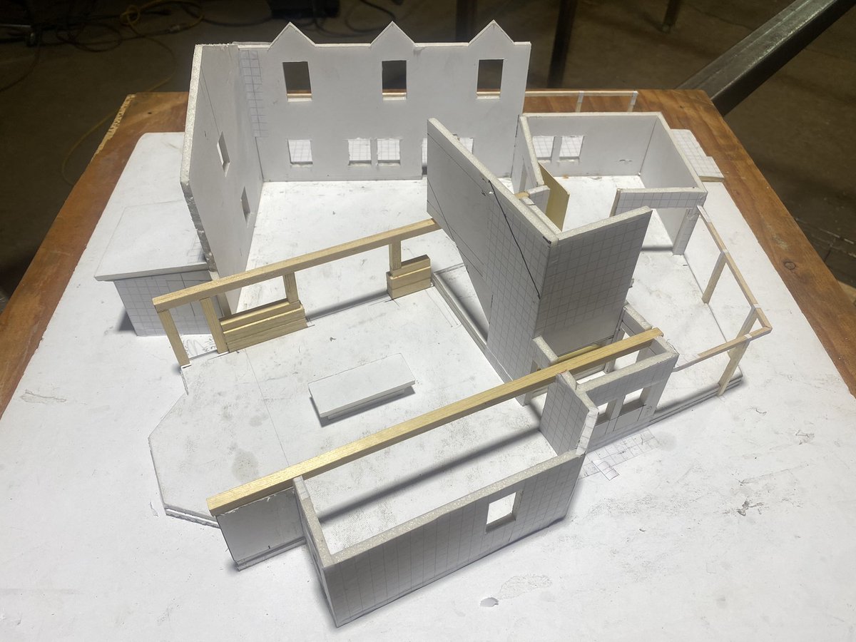 Could “The Waltons” house be built? 

My 1:48 WIP #scalemodel explores how interior sets mesh (and don’t) with exterior sets. 

What might it take to actually build the house? It’s an unusual form; much like 2 houses merged into 1. Queen Anne meets gothic farmhouse? #theWaltons