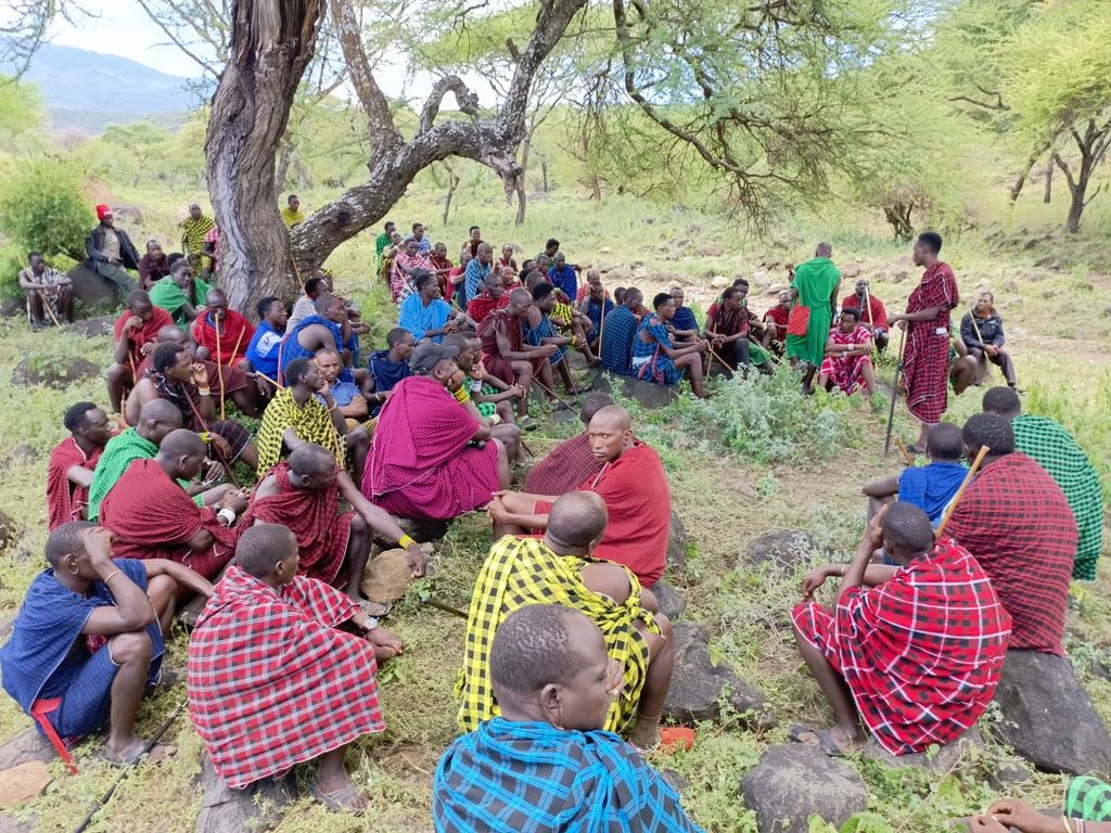 Meeting in Gelai Merugoi (Longido) on how to combat the presentation by the MNRT proposing new game reserves, and a stupid plan for the Longido district council to lease three mountains (forest reserves) to Kilombero North Safaris.