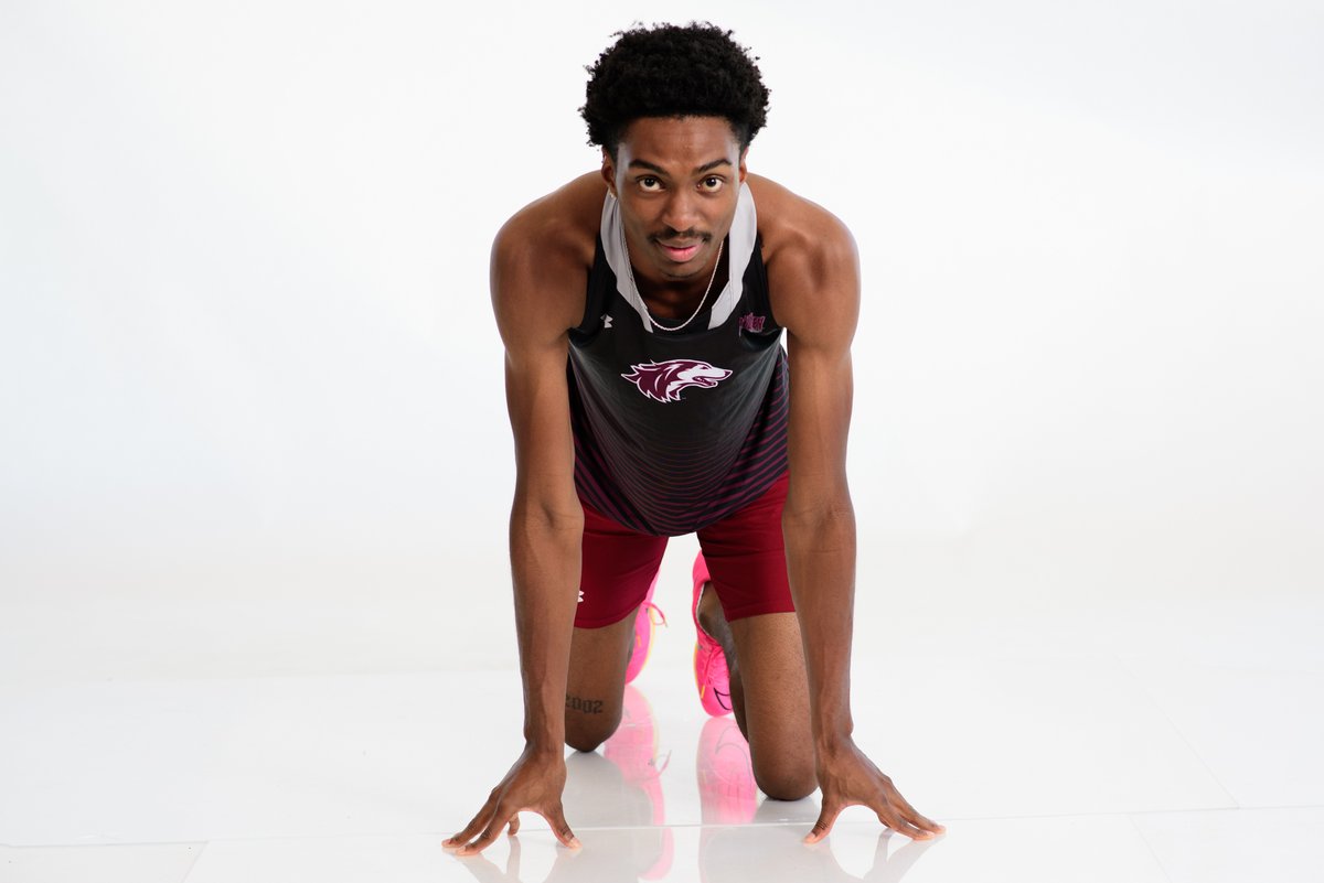 More 𝙃𝙄𝙎𝙏𝙊𝙍𝙔 📖 Kyle Burgoni, Xavier Preston, Christian Donatelli, and Jeremiah Hamilton run the third-fastest 4x100 time in Saluki history at 40.17! Can the 4x400 squad do the same? 📊: bit.ly/445iLYv