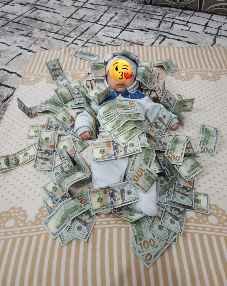 DNZbaba2's tweet photo. Yeğenimin bayram harçlığı 😘 
Gelecekteki çocuğunun şimdiki versiyonu)) https://t.co/UO3zOc8FOh