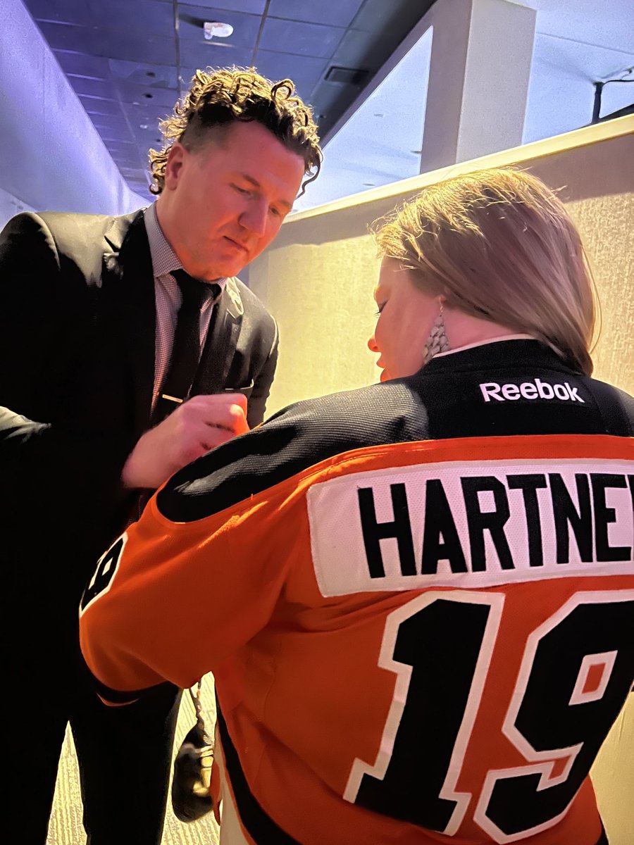 Our youngest daughter Kara was more excited to have her jersey autographed by ⁦@Hartsy43⁩ , Gritty’s little Bro. 🫶