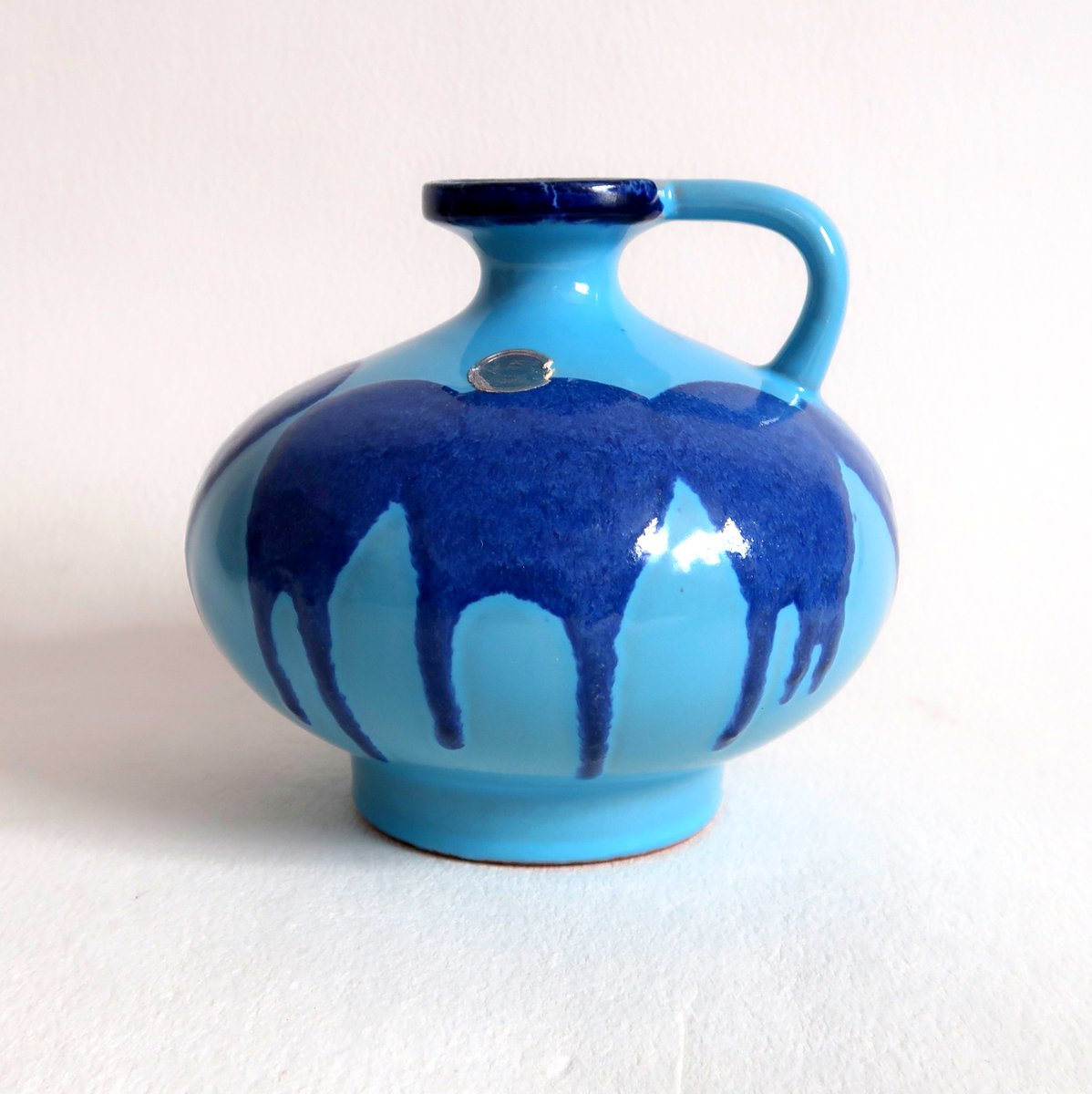 etsy.com/se-en/listing/…
VEB Haldensleben vase 4080A, vintage East German art ceramics
#midcenturymodern #haldensleben #etsytvintage #cherryforest #fatlava
