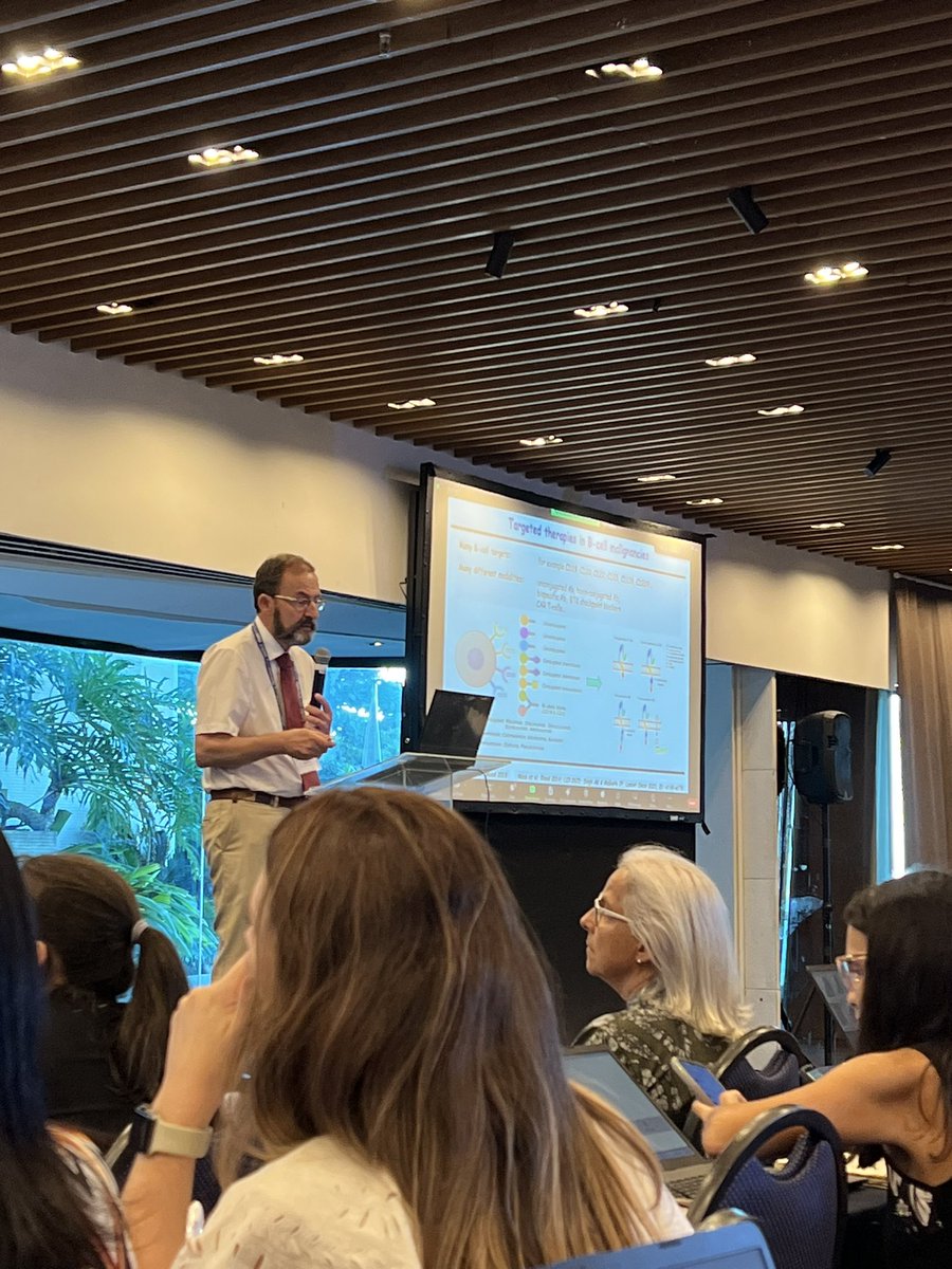 _priteixeira_'s tweet photo. And to complete our special days in Rio with Euroflow group, another brilliant class by Prof Alberto Orfao
4th Brazilian EuroFlow Educational Workshop
#flowcytometry https://t.co/ddeSm7sELX
