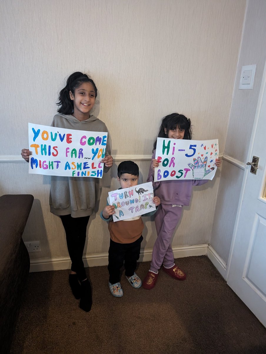 Marathon cheer team assemble! Ready to cheer on my little sister ~ Miss Nazir ~running for @TheBHF in memory of my dad. Over £3,500 raised already! #ManchesterMarathon @HathershawC @ChauhanZahid @PinnacleTrust @OldhamChronicle @MajidHussai