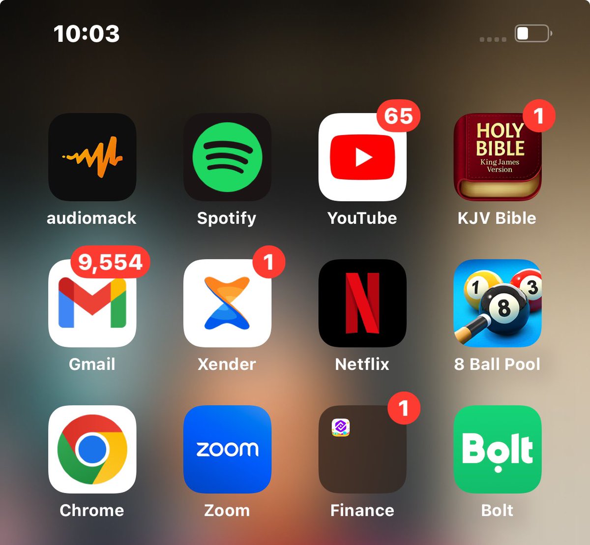 Emmyran31348987's tweet photo. @instablog9ja @AirtelNigeria  What’s actually wrong with airtel? I’ve been out of network coverage since 10:03 what’s wrong 😑 what’s my offense I don tire for una!!!! @AirtelNigeria https://t.co/npu7iQ2th1